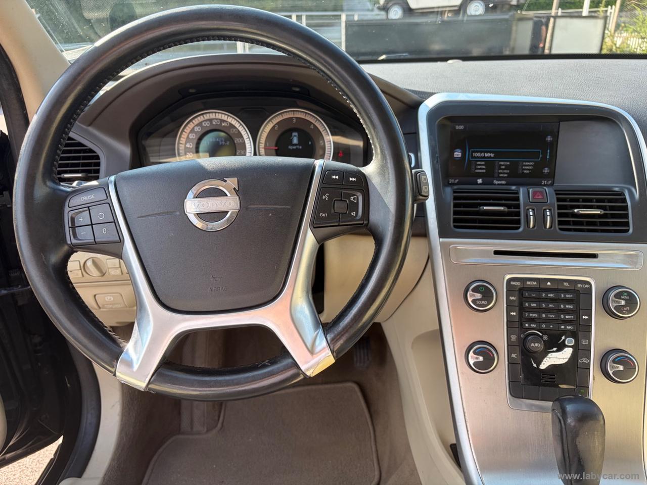 VOLVO XC60 D3 Geartronic Momentum