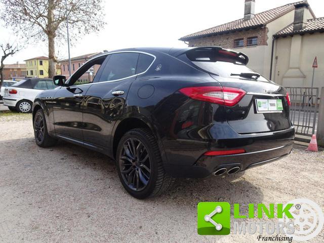 MASERATI Levante V6 Diesel 275 CV AWD Gransport