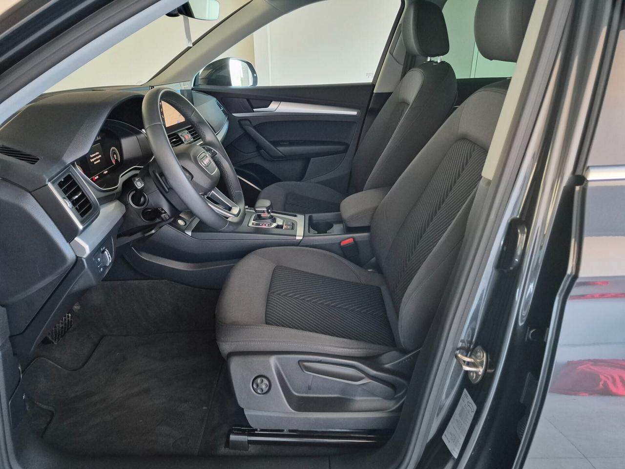 Audi Q5 35 2.0 TDI MHEV S TRONIC NAVI LED CARPLAY V.PRIVACY CLIMA 3 ZONE KEYLESS PDC