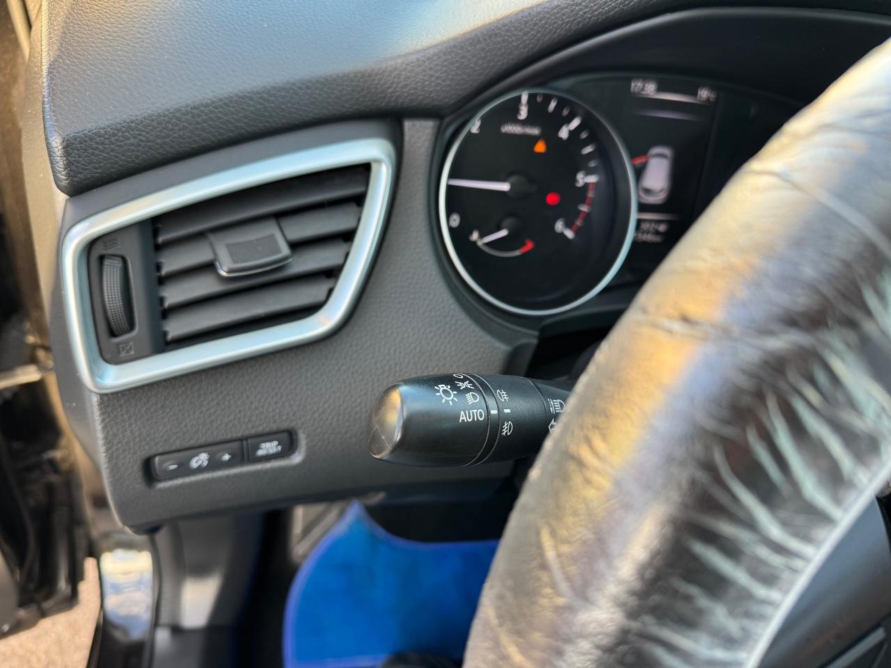 Nissan Qashqai 1.5 dCi Tekna 110CV NAVI