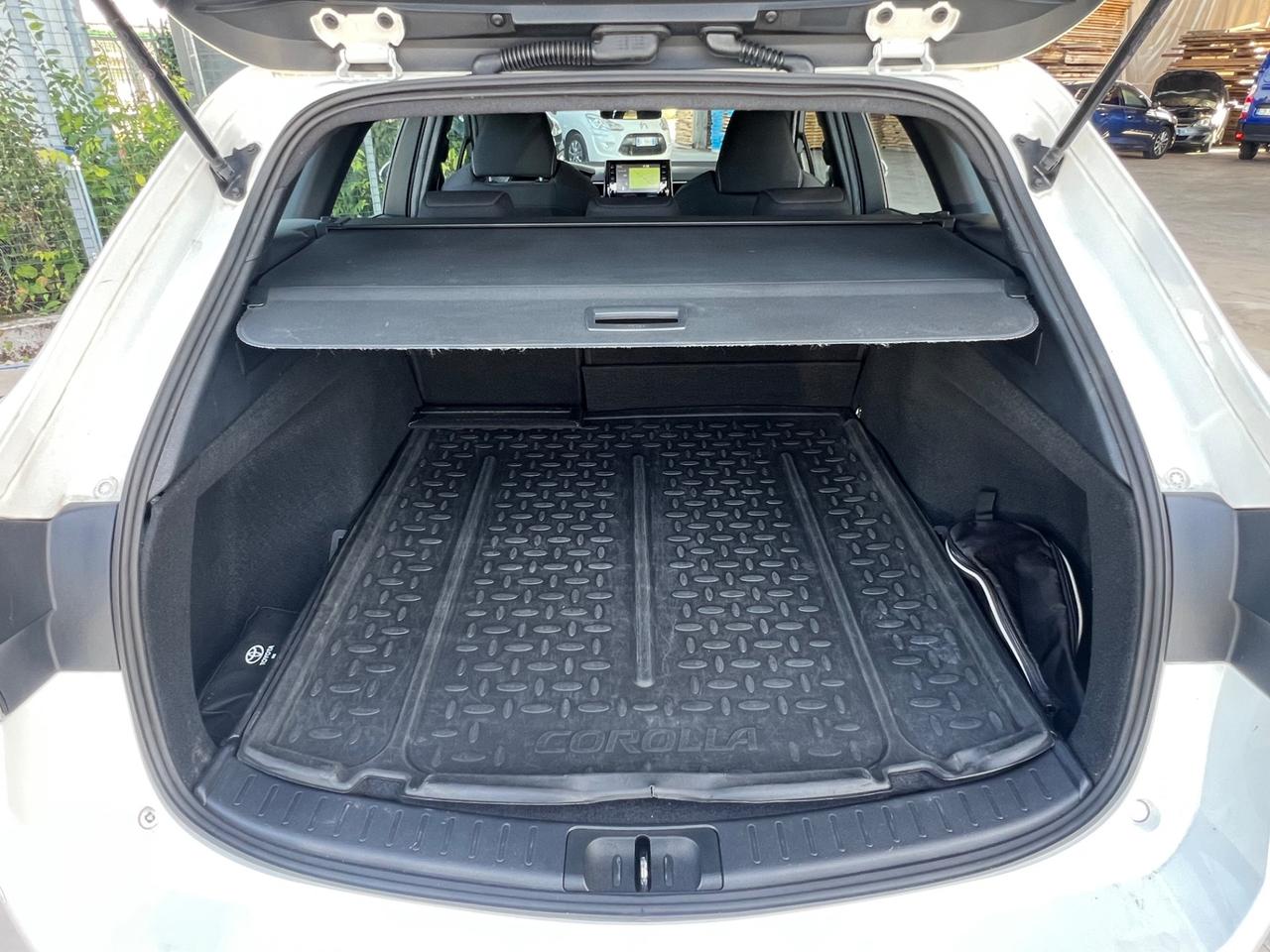 Toyota Corolla Touring 1.8 Hybrid Active