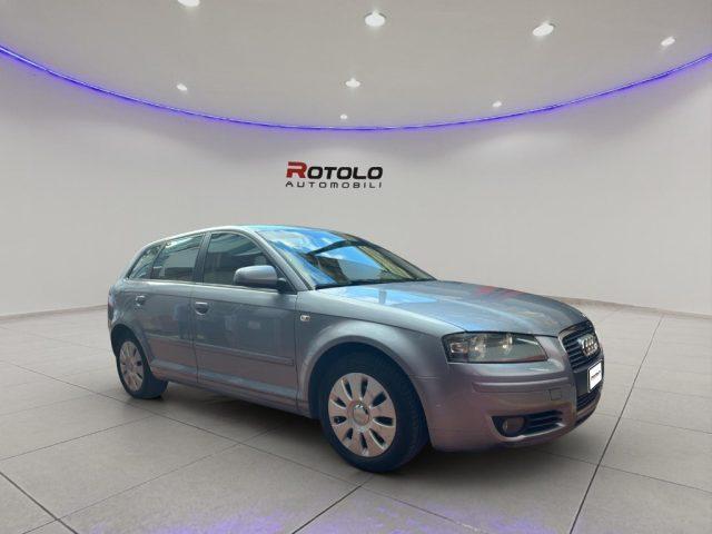 AUDI A3 1.6 16V FSI Attraction