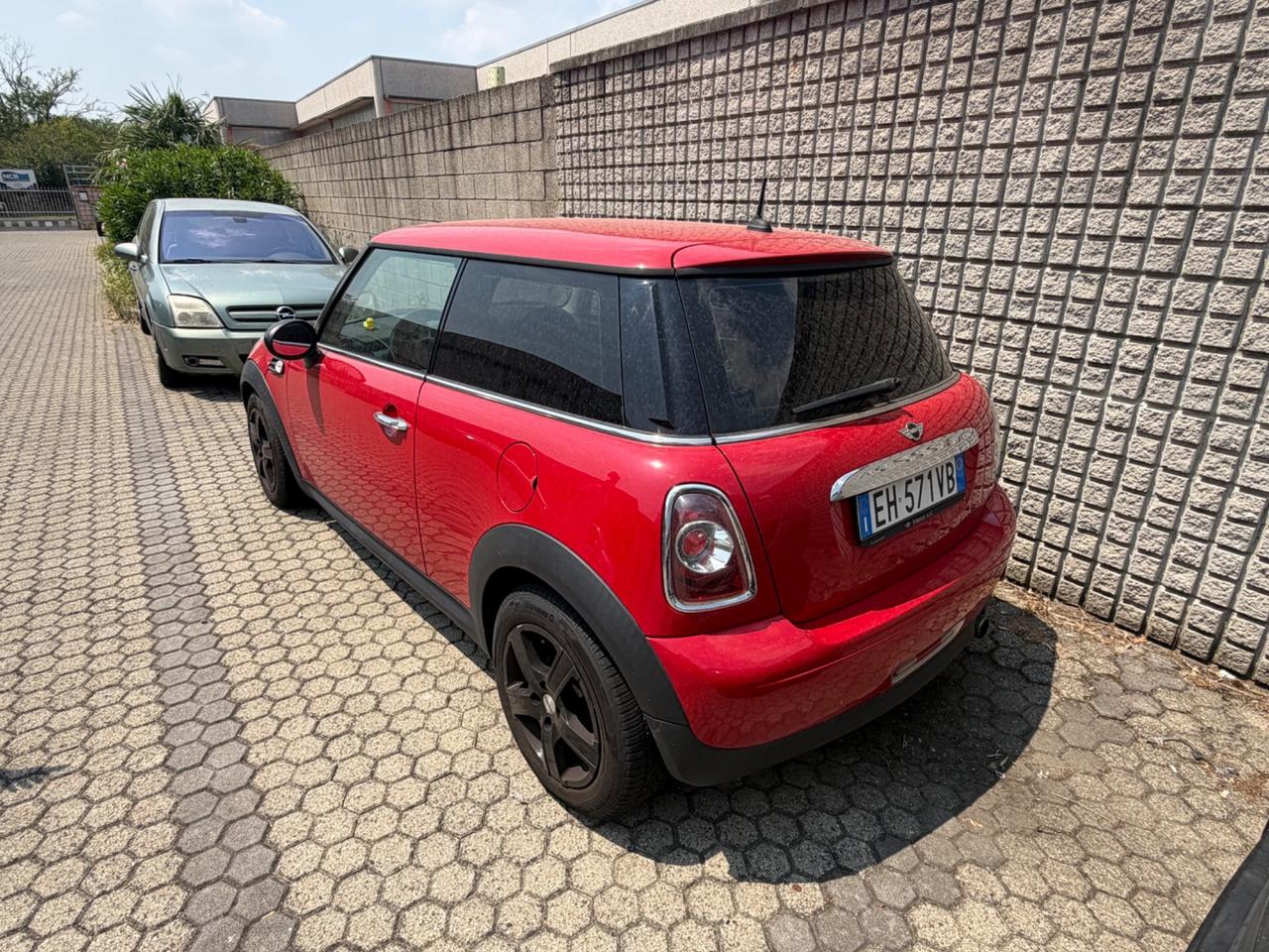 Mini 1.6 16V One (55kW)