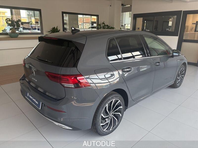Volkswagen Golf 8 2.0 TDI STYLE 115CV DSG