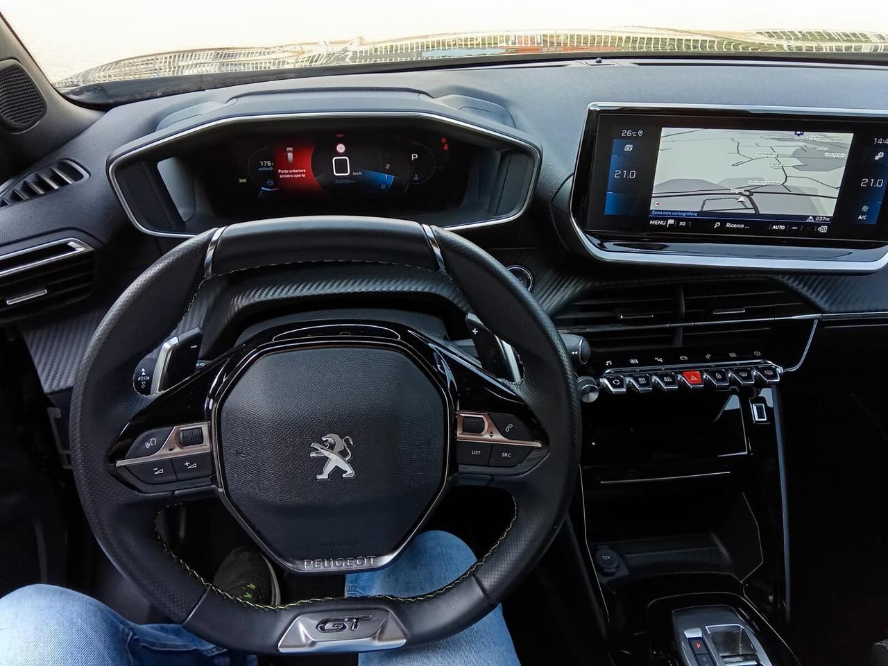 Peugeot 2008 PureTech 130 S&S EAT8 GT