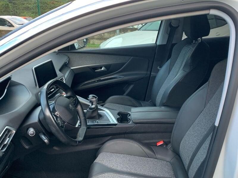 Peugeot 3008 BlueHDi 130 S&S Allure