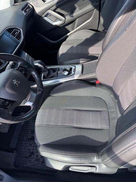 Peugeot 308 BlueHDi 120 S&S EAT6 SW Active