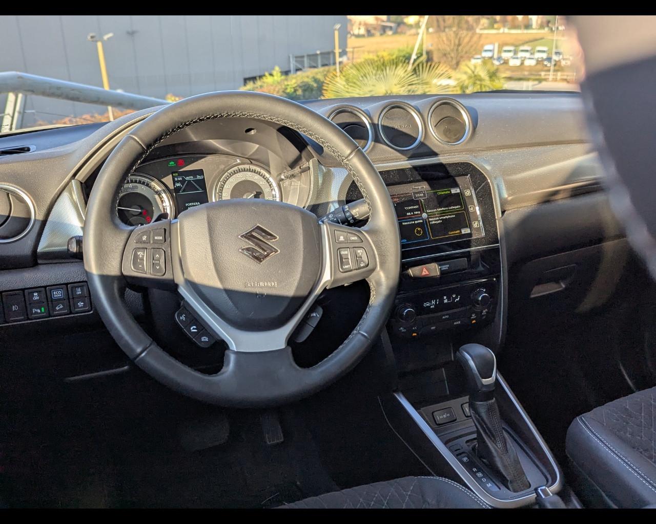 SUZUKI Vitara (2015) - Vitara 1.5 Hybrid A/T 4WD AllGrip Starview