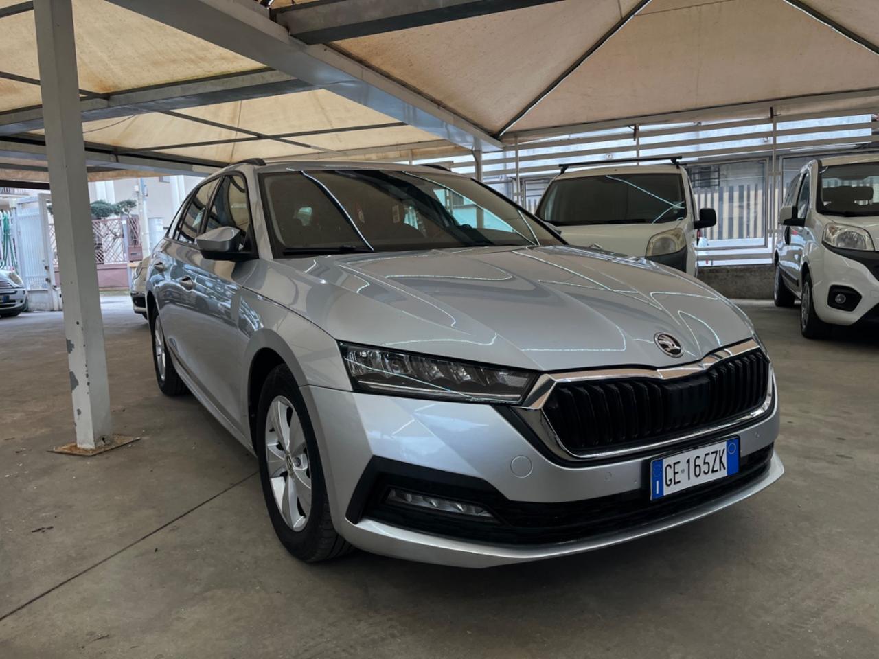 Skoda Octavia 2.0 TDI 116 CV DSG Wagon Style