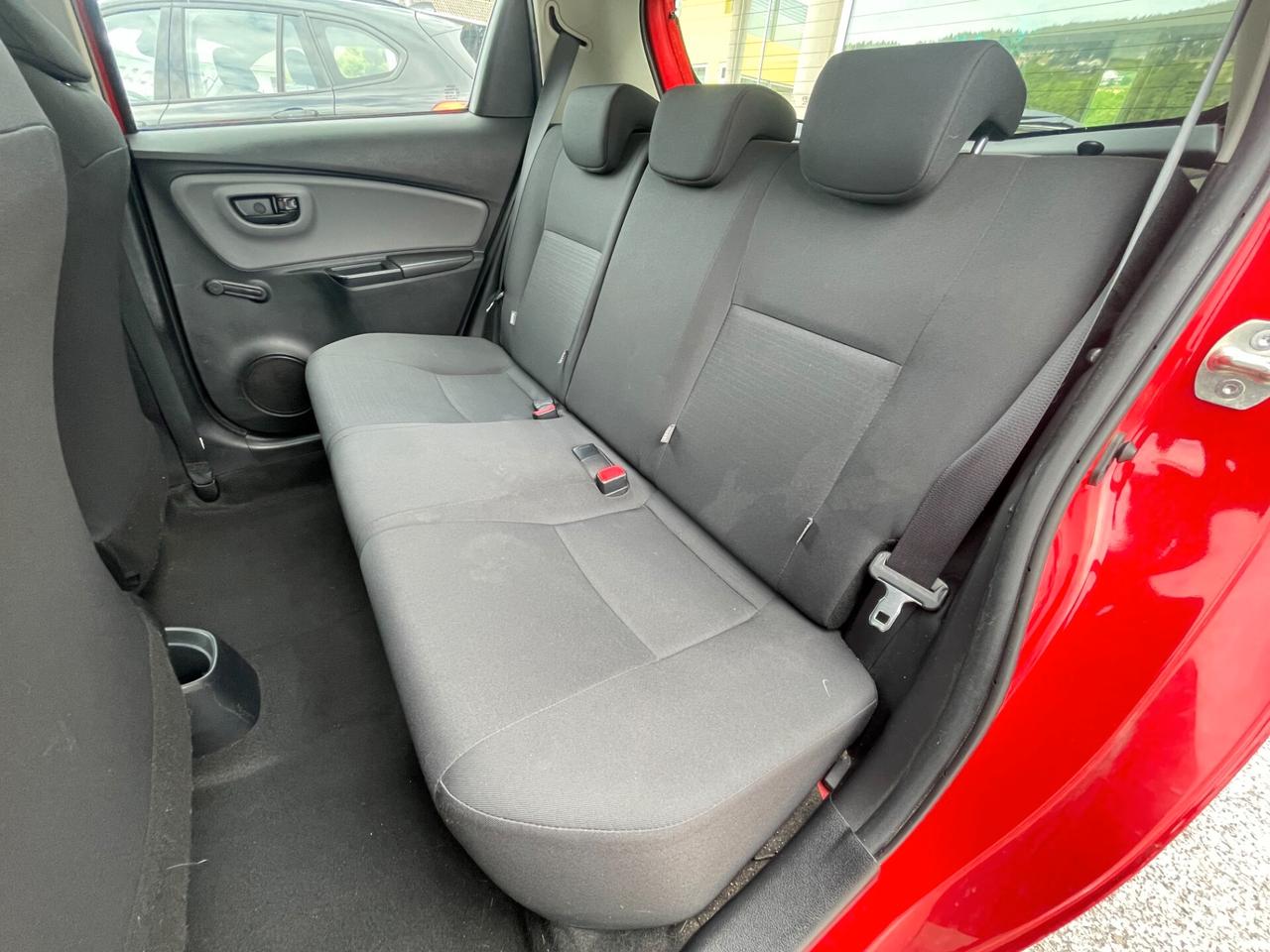 Toyota Yaris 1.0 5 porte Lounge OK NEOPATENTATI