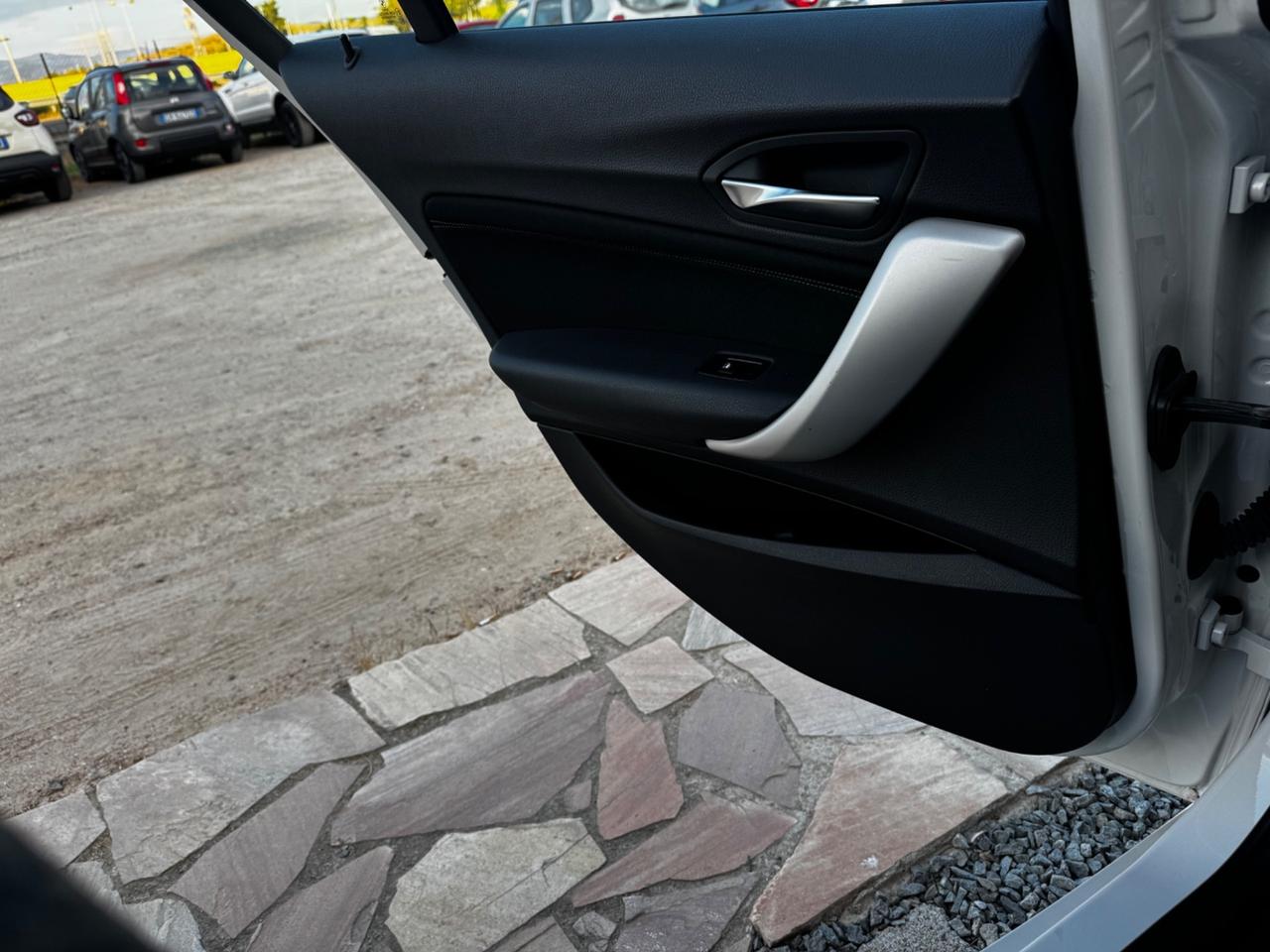 Bmw 118 118d 5p. Advantage