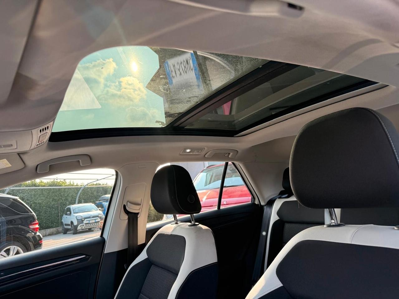 Volkswagen T-Roc 2.0 TDI SCR 150 CV DSG TETTO R LINE