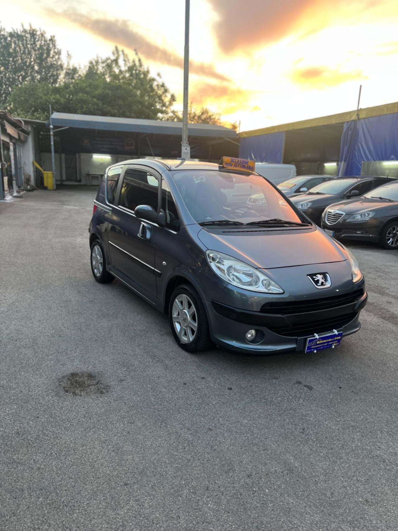 Peugeot 1007 1.4 Happy