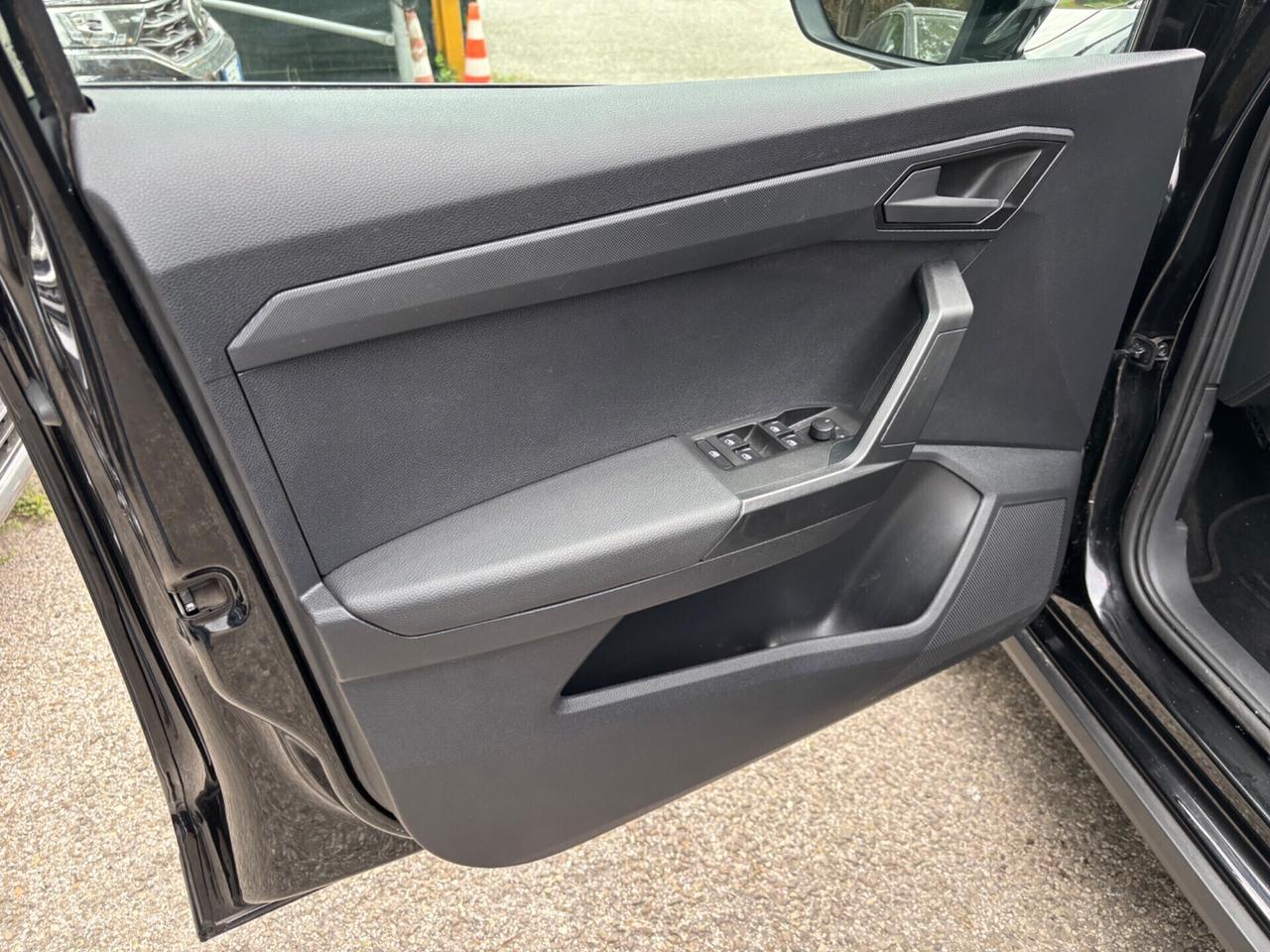 Seat Arona 1.0 TGI FR - OK Neopatentati