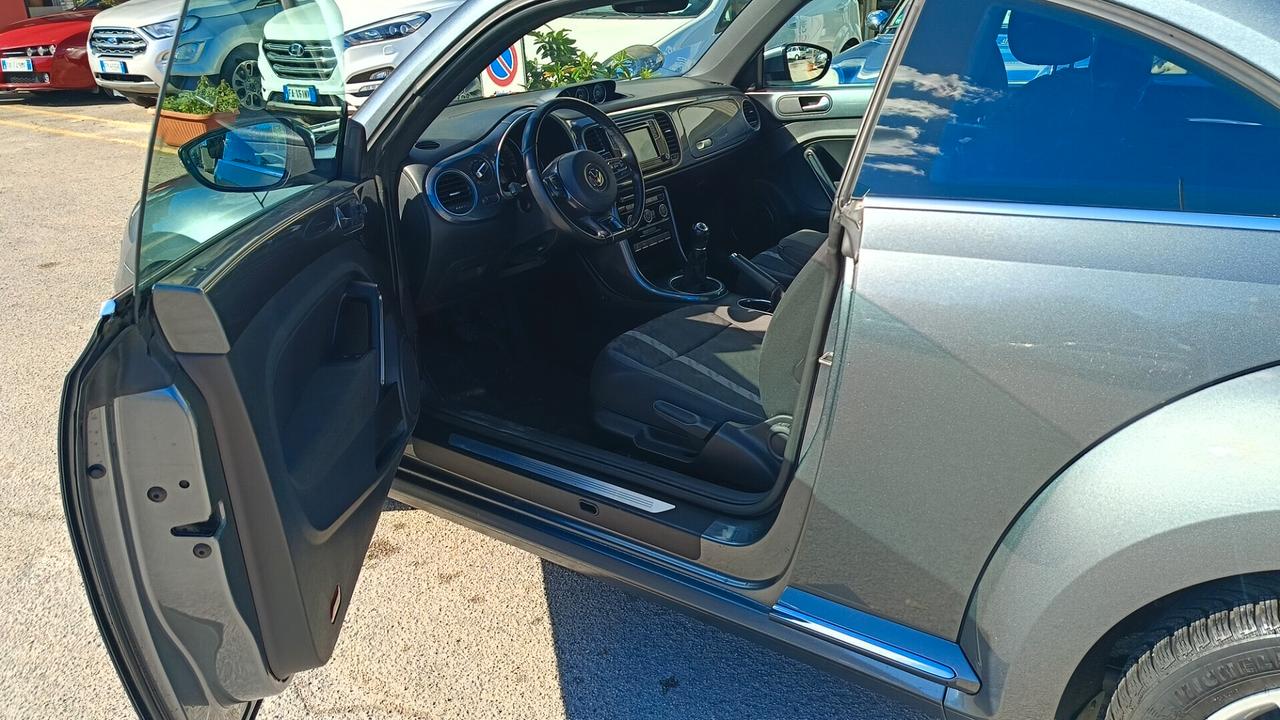 Volkswagen Maggiolino 2.0 TDI DSG Design BlueMotion Technology