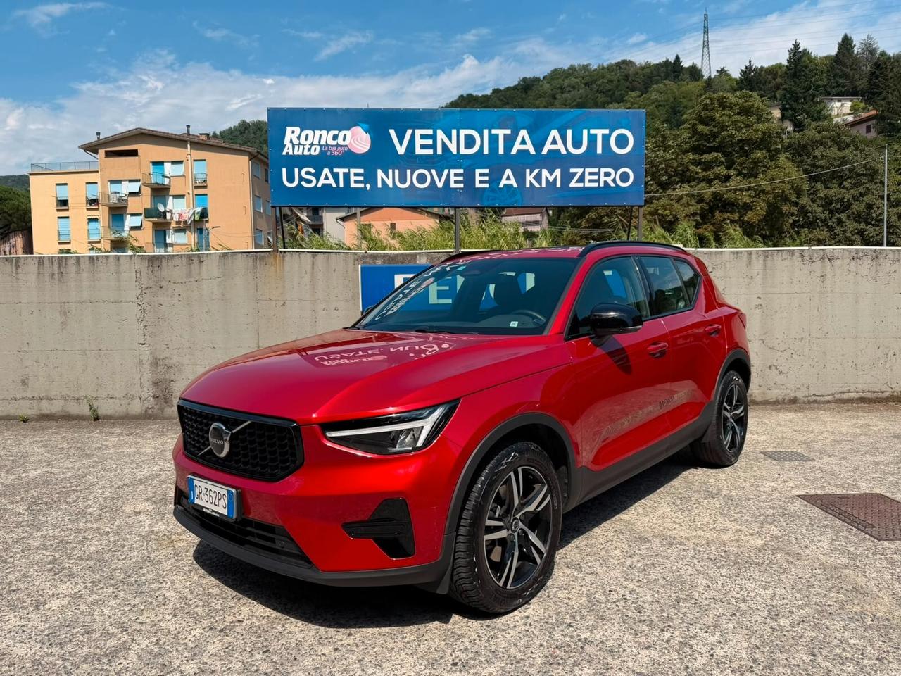 Volvo XC40 B3 automatico Plus Dark