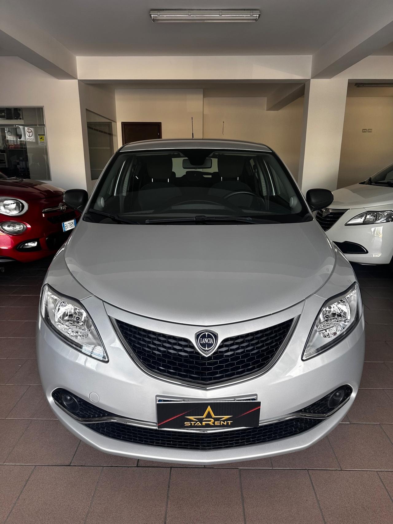 Lancia Ypsilon 1.3 MJT 16V 95 CV 5 porte S&S Silver