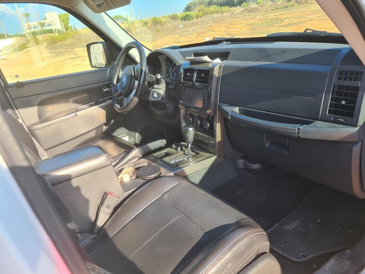 Jeep Cherokee 2.8 CRD DPF Limited Auto
