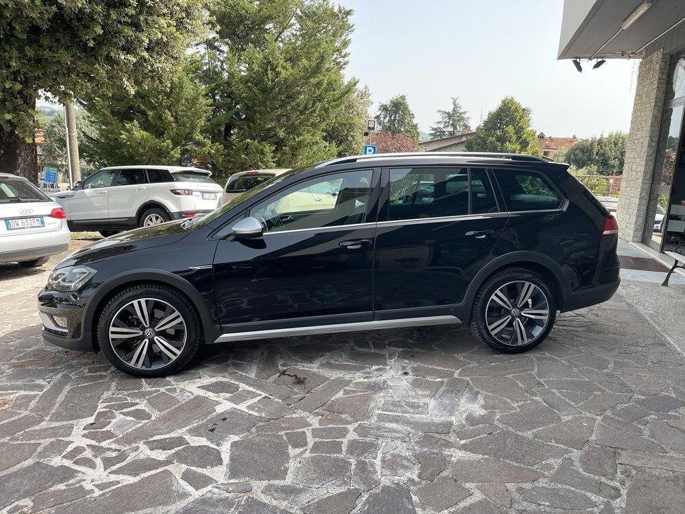 Volkswagen Golf Variant Alltrack 2.0 TDI 184CV DSG 4MOTION Exec. BMT