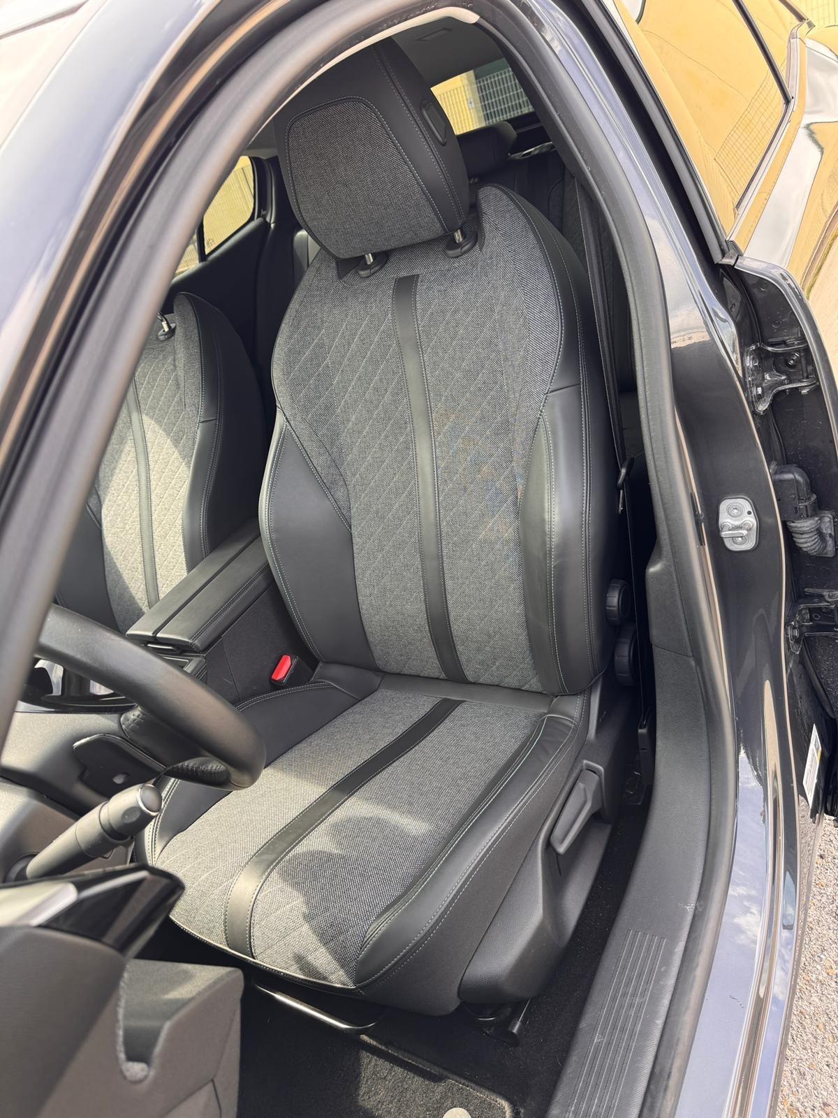 Peugeot 408 PureTech