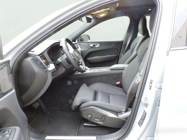 VOLVO XC60 T6 Plug-in hybrid AWD automatico Ultra Dark