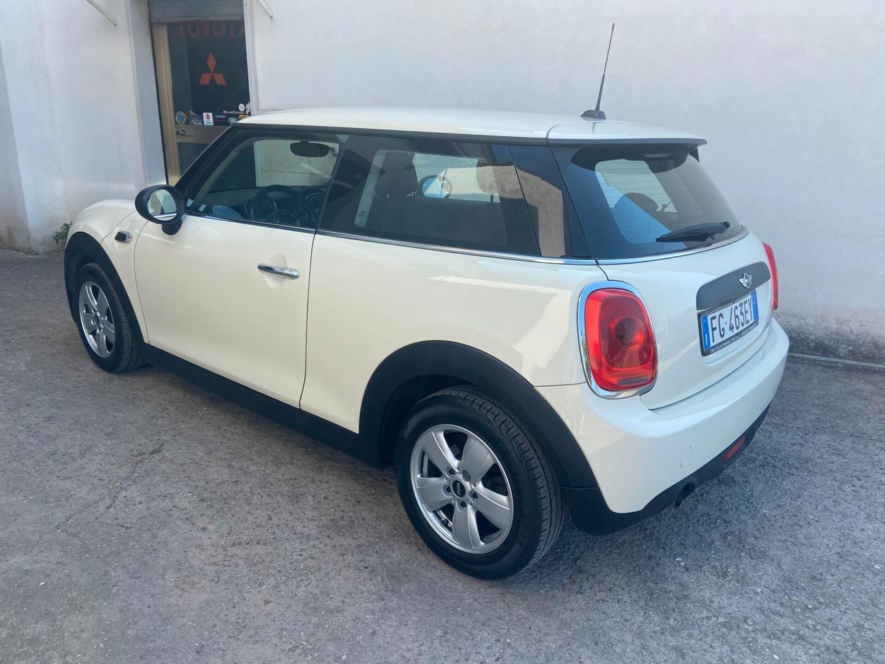 Mini 1.5 Cooper D 95 cv 2017 NEOPATENTATI