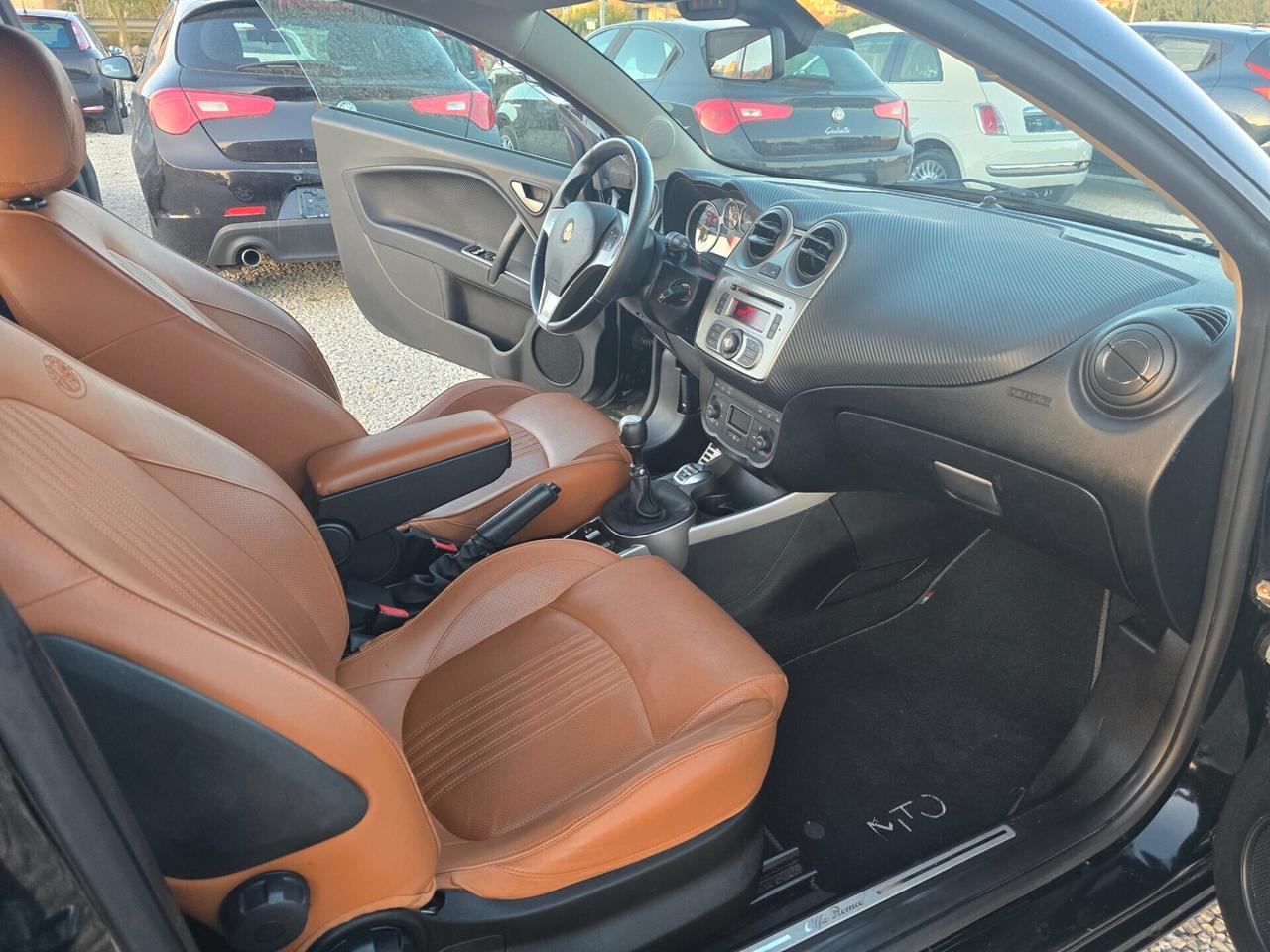 Alfa Romeo MiTo 1.3 JTDm-2 84 CV S&S Distinctive Sport Pack
