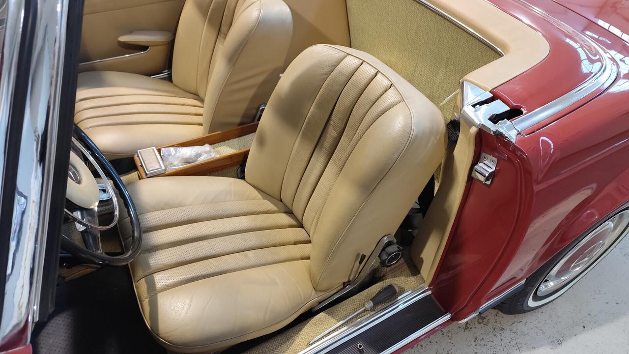 Mercedes-benz SL 280 AUTOMATIC (113)