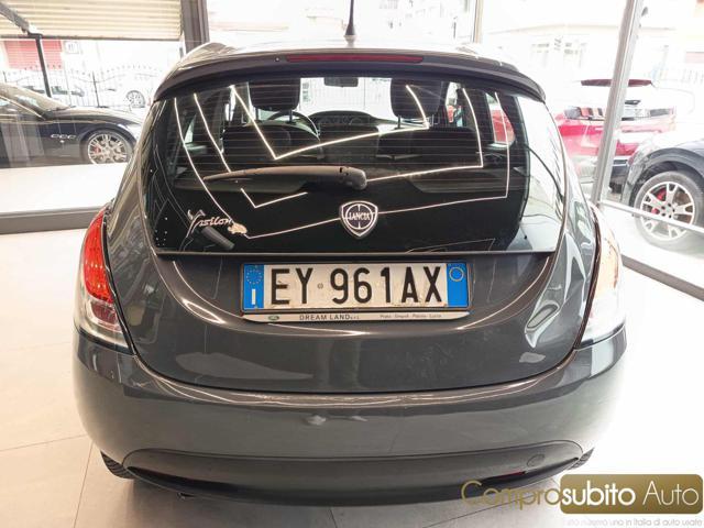 LANCIA Ypsilon 1.2 69 CV 5 porte Gold