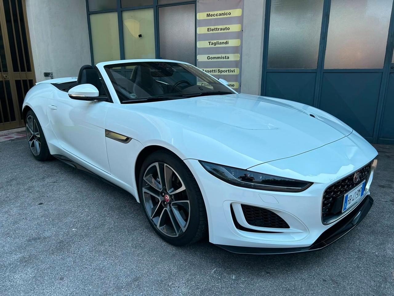 Jaguar F-Type 2.0 aut. Convertibile R-Dynamic 2021