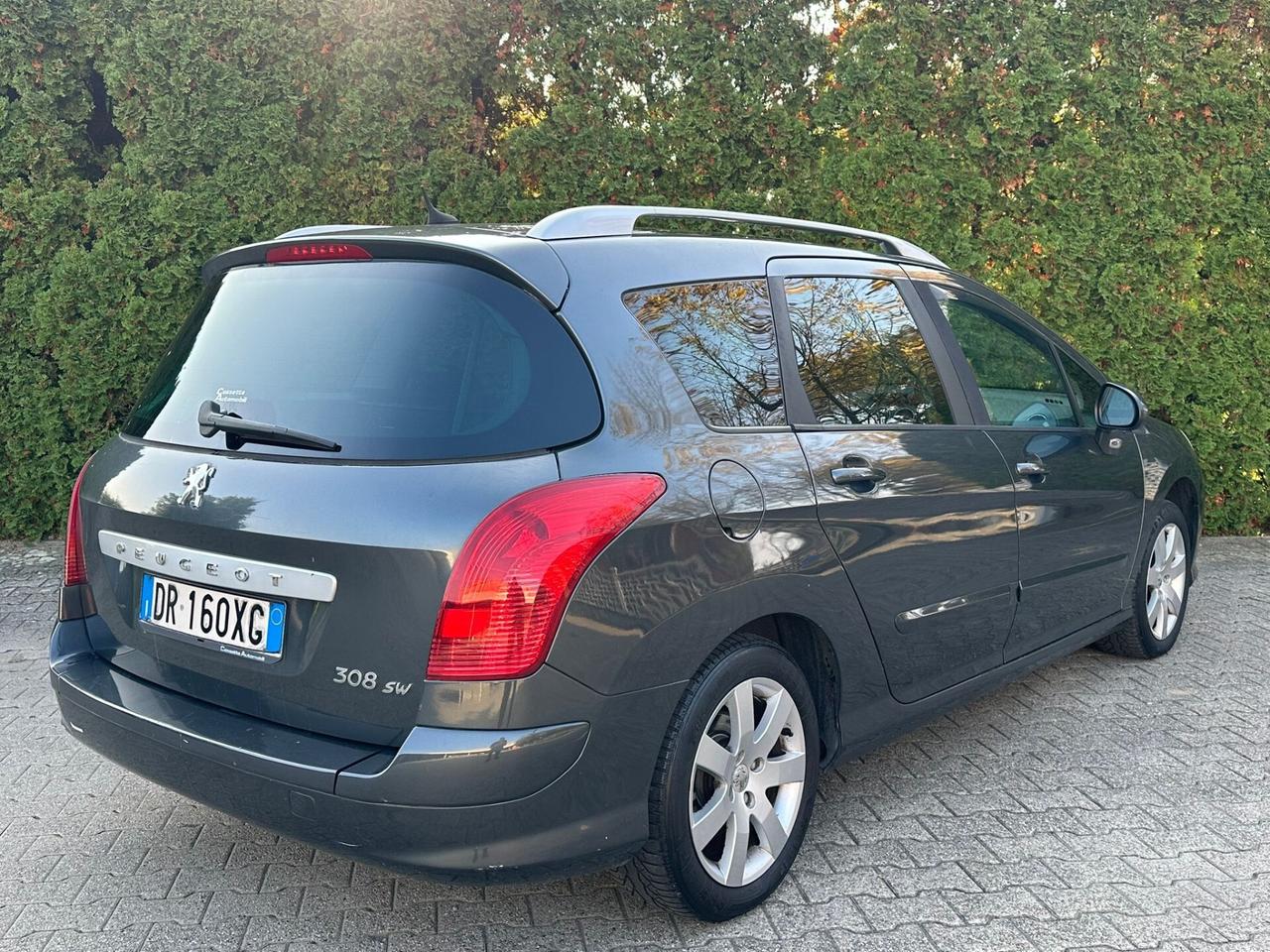 Peugeot 308 1.6 HDi 110CV SW Ciel Féline