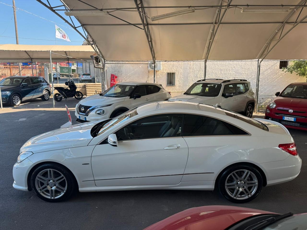Mercedes-benz E 250 E 250 CDI Coupé PREMIUM AMG AUT.