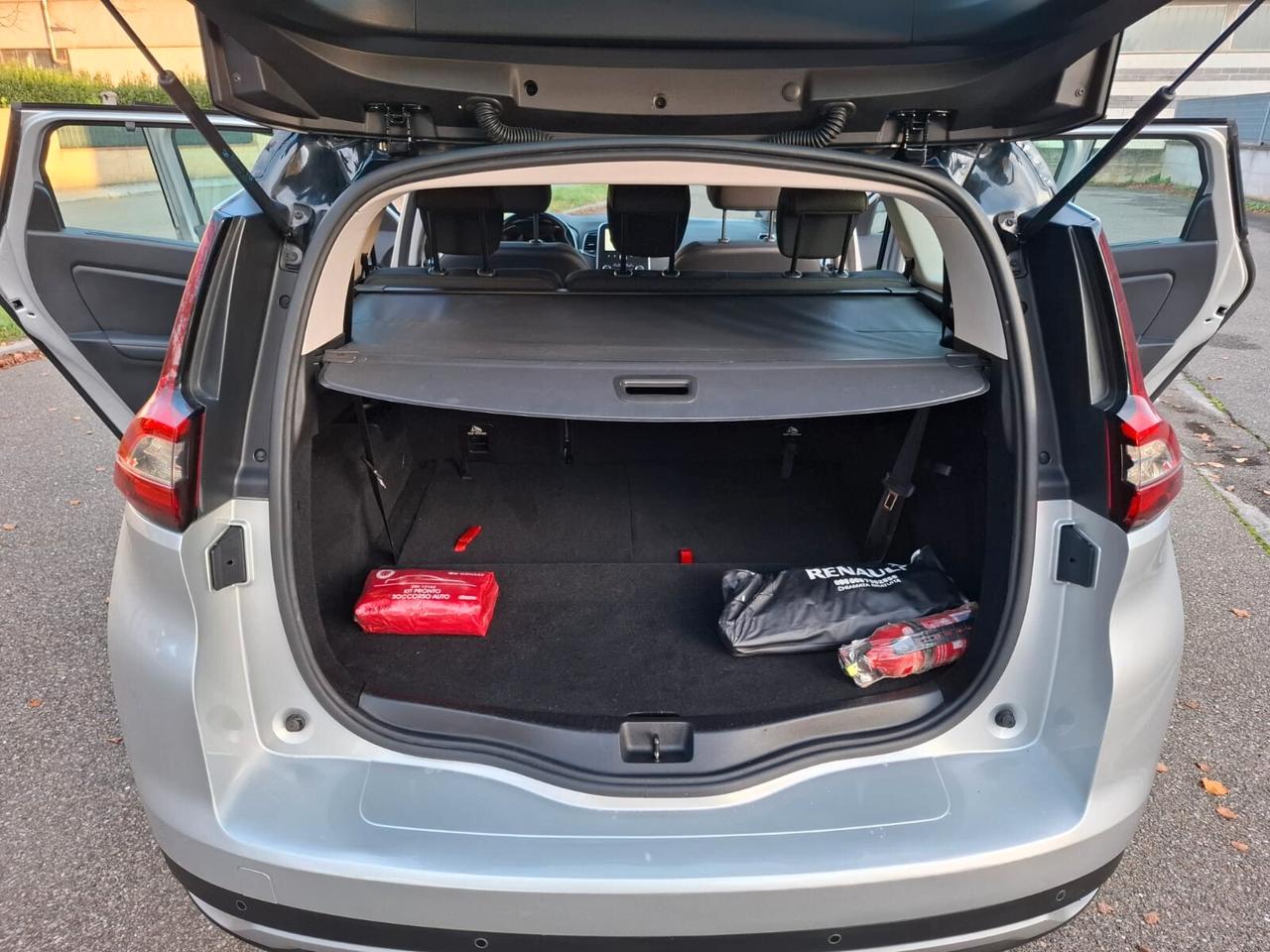 Grand Scenic 1.5 dci 2018 7 POSTI SOLO 114.000 KM