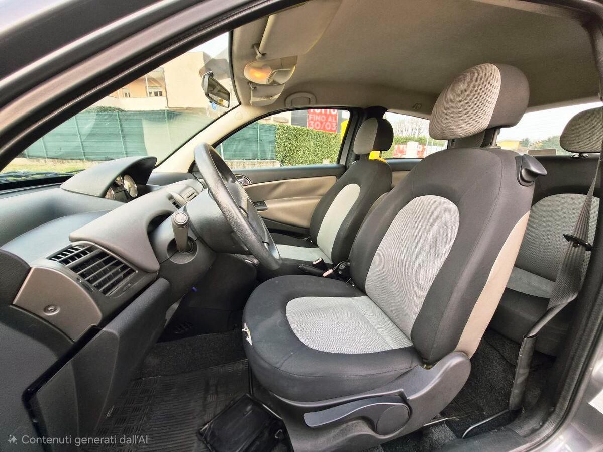 Lancia Ypsilon 1.2 8v 100