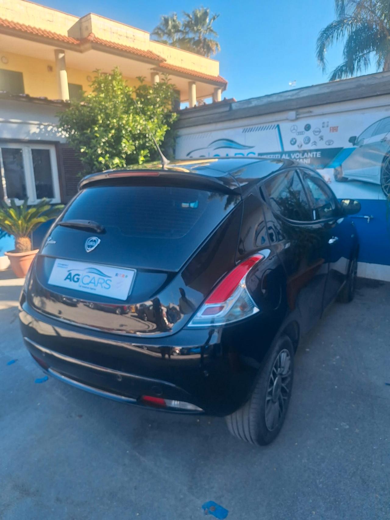 Lancia Ypsilon 1.3 MJT 16V 95 CV 5 porte S&S Gold