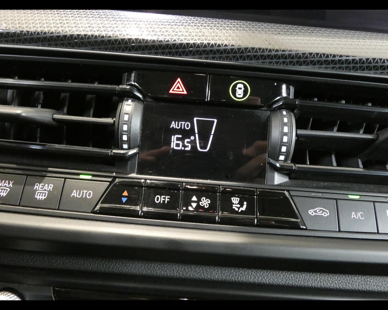 BMW Serie 1 (F40) - 116d 5p. Sport