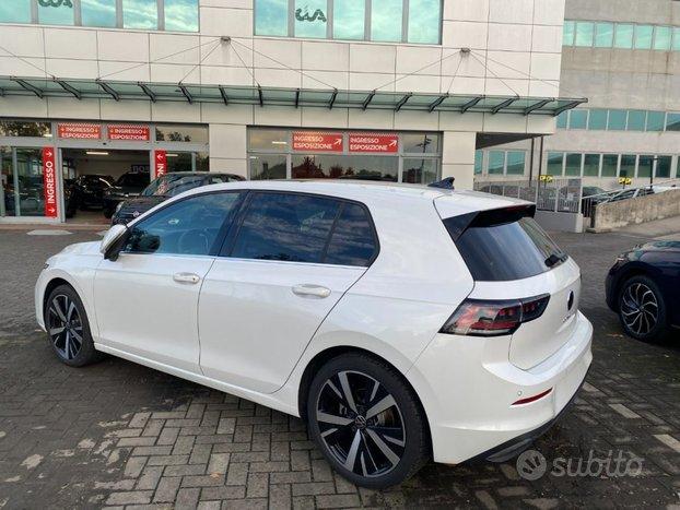 VOLKSWAGEN Golf 1.5 eTSI 150 CV DSG Style
