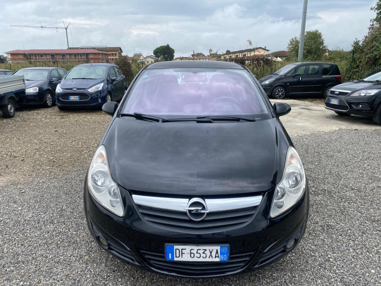 Opel Corsa 1.2 5 porte Club