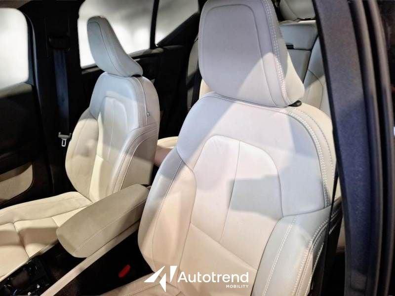 Volvo XC40 Recharge T4 129+82 CV Recharge Plug-in Hybrid Inscription