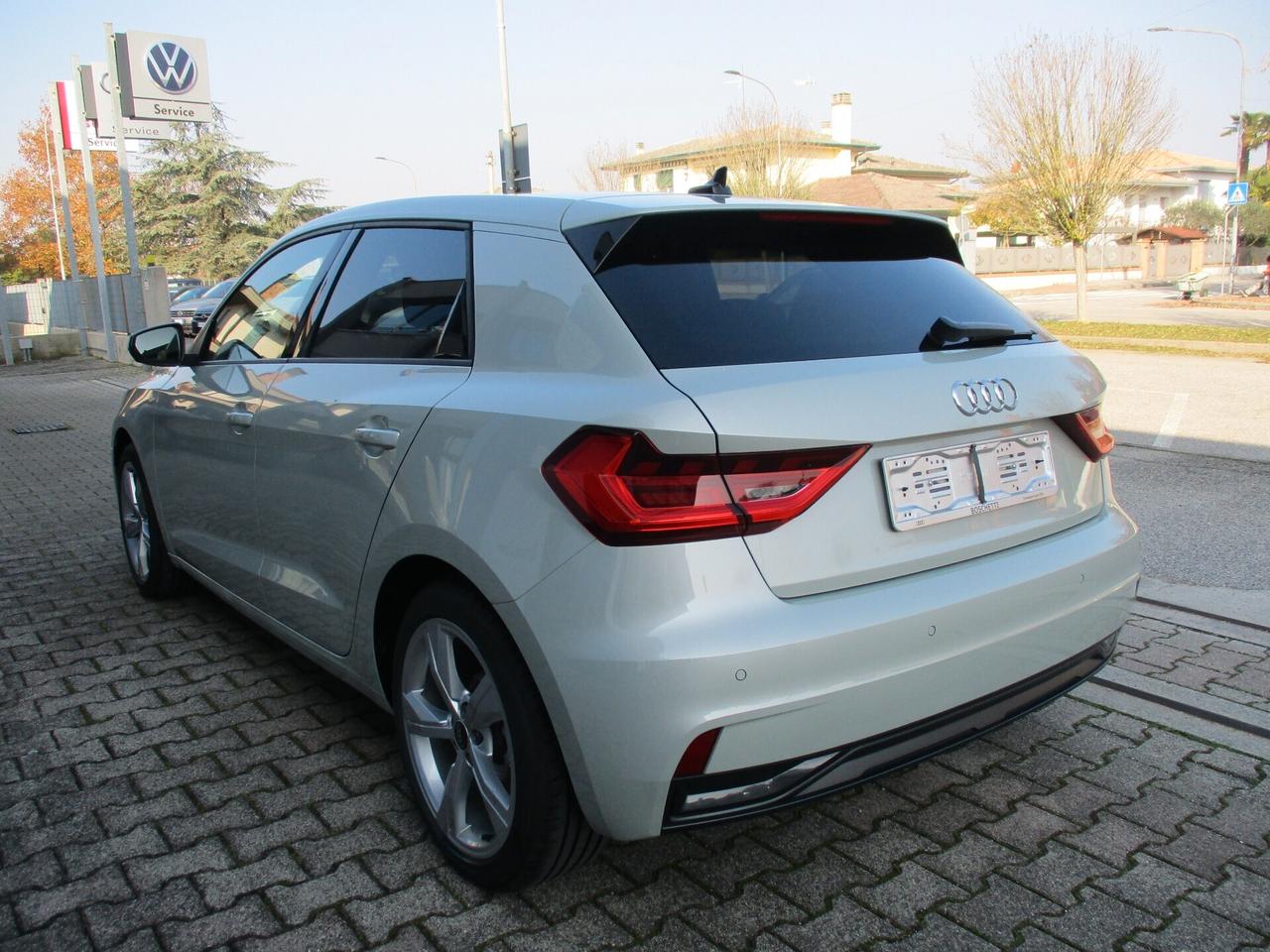 Audi A1 allstreet 30 TFSI Business