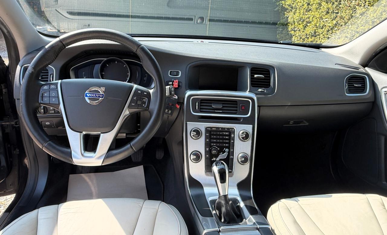 Volvo V60 D2 OCEAN RACE - UNICO PROPRIETARIO