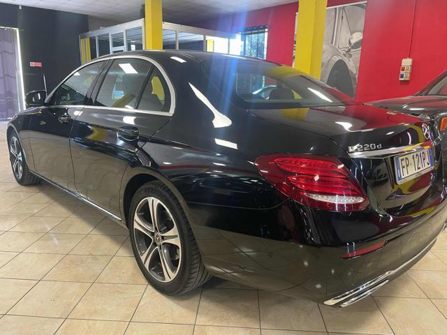 MERCEDES-BENZ E 220 d Auto *pelle/navi/led/pdc/telec/luci int*