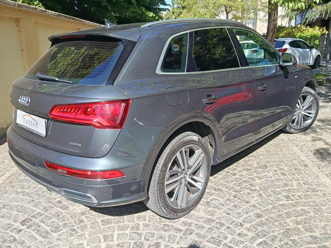 Audi Q5 S Line Plus 2.0 40 TDI #10559