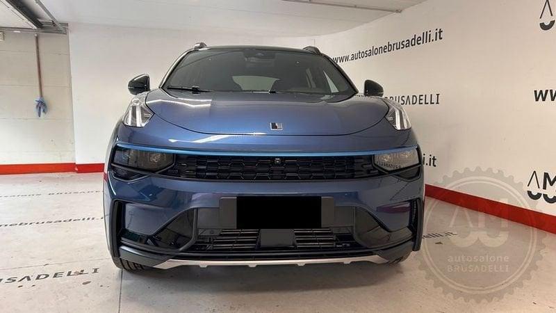 Lynk & Co 01 01 PHEV