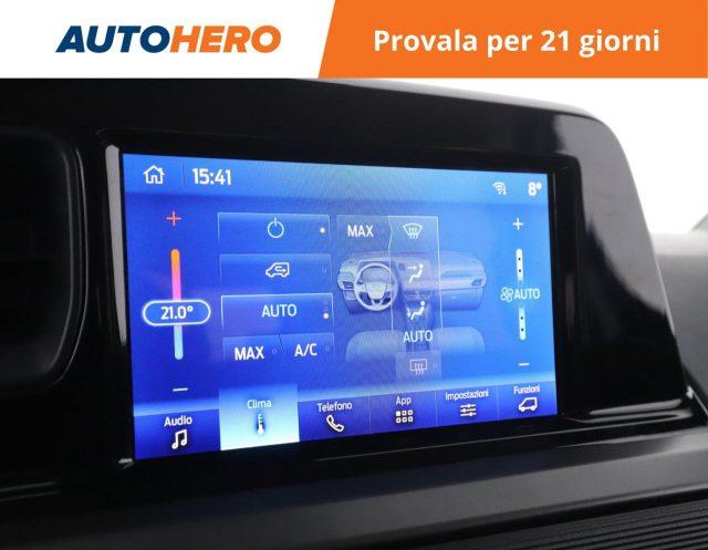 FORD Tourneo Courier 1.0 EcoBoost Titanium