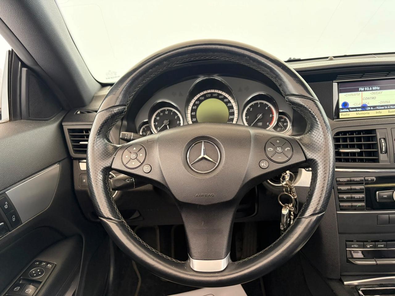 Mercedes-benz E 220 CDI Cabrio BlueEFFICIENCY auto