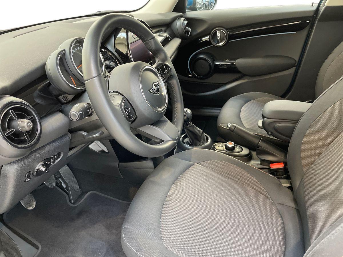 MINI Mini IV F55 2021 5p - Mini 5p 1.5 One Classic 75cv