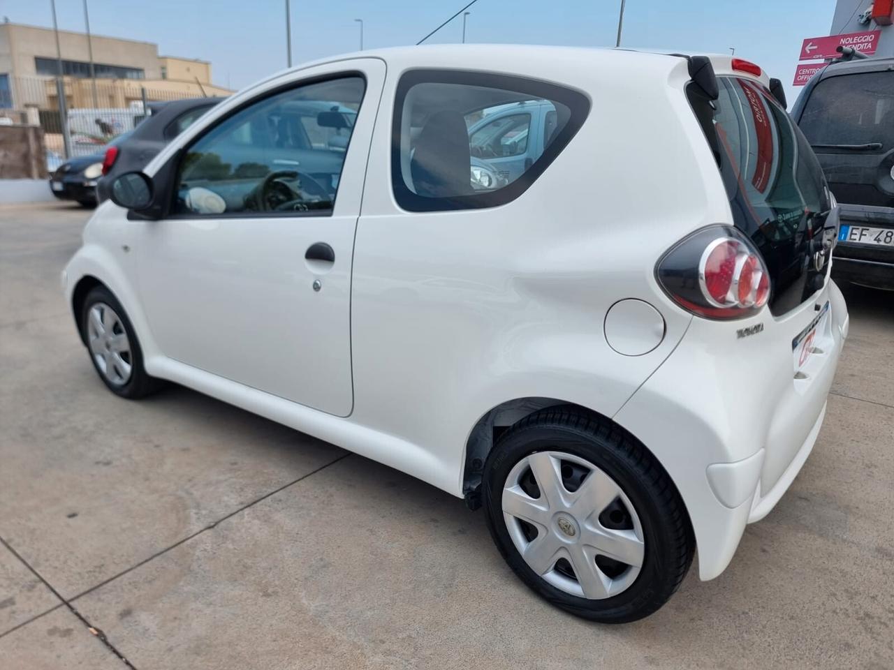 Toyota Aygo 1.0 12V VVT-i 3 porte Now