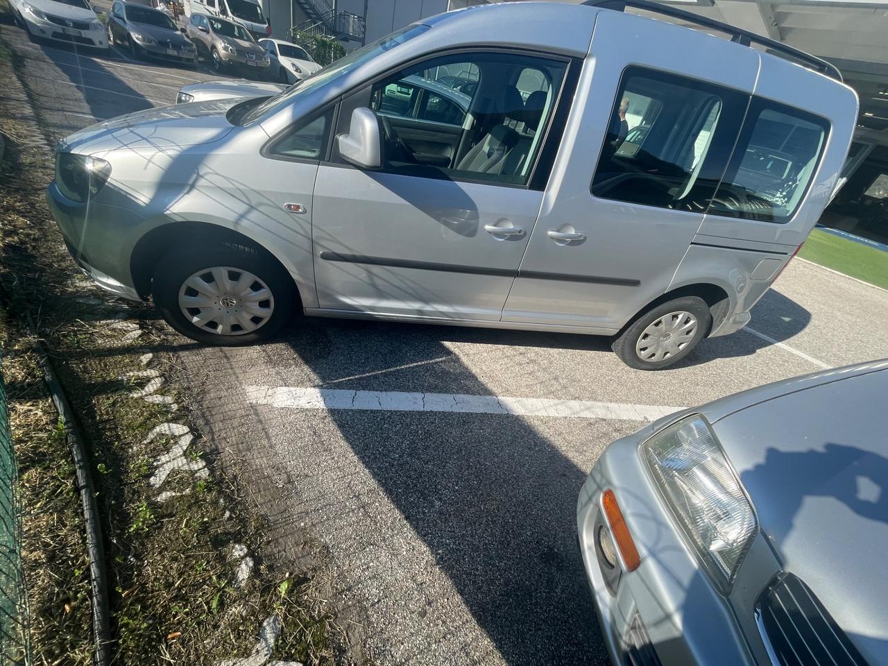Volkswagen Caddy 1.6 TDI 102 CV 5p. Highline SI NEOPATENTATI