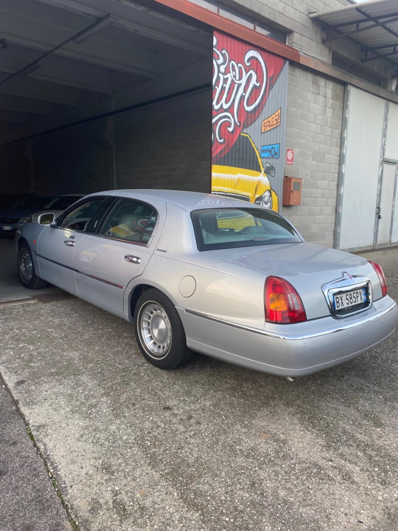 Lincoln Town car GPL 4.6 FULL 33.000km